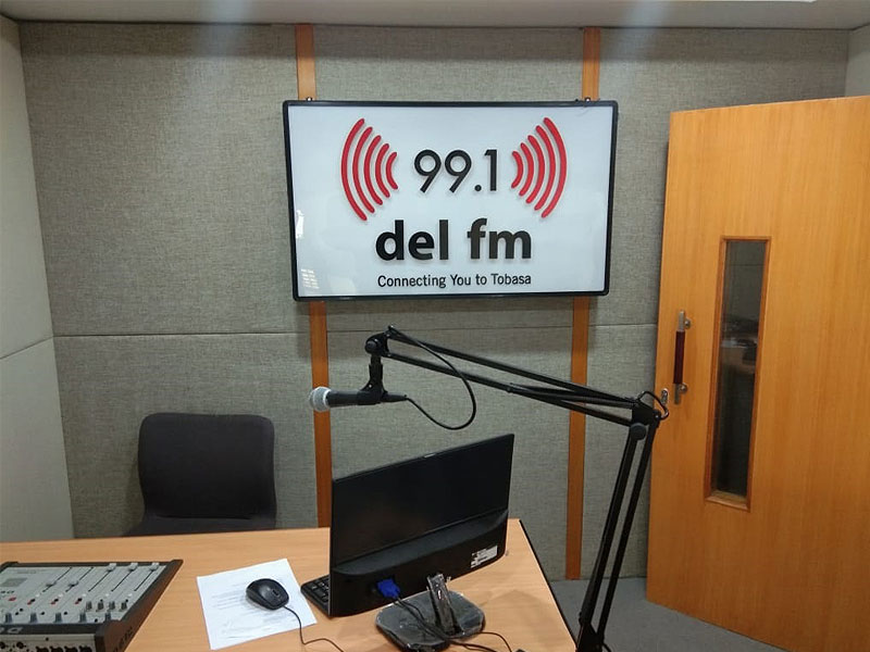 Jasa Akustik Ruang Radio DEL FM Tobasa Sumatra Utara